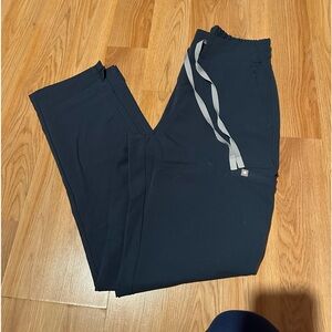 Figs Scrub Bottoms🧵-LE✨💗